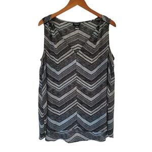 Torrid Sleeveless Blouse Chevron Printed Womens Size L Black White V Neck